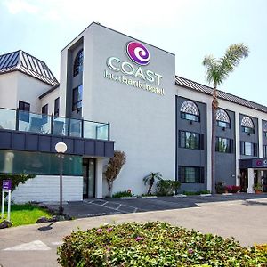 Coast Burbank Hotel